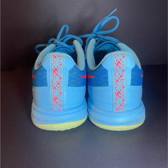 Kobe Bryant Mentality Clear Water - Picture 5 of 8